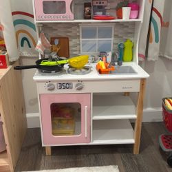 Delta Children Pink Kitchen 