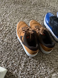 Nike Low-Top Sneakers Wheat Brown