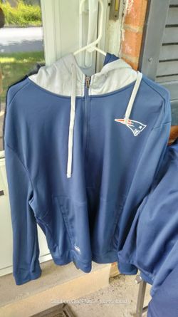 4 men's 2x patriots  tops