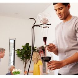 Cooper Hawk Grapevine Decanter. Perfect Condition. Almost New. Makes a Nice Addition to A Home Bar.