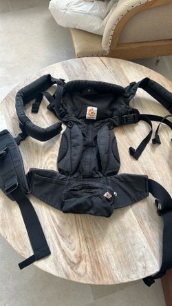 Ergobaby Carrier