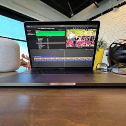 13” MacBook Pro (2022) M2 – Like New, Touch Bar