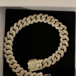 Iced out cuban link bracelet