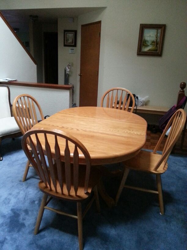 Shin Lee Oak Dinning Room Table
