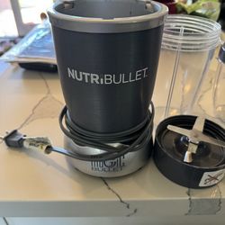 Nutribullet Magic Bullet blender and accessories