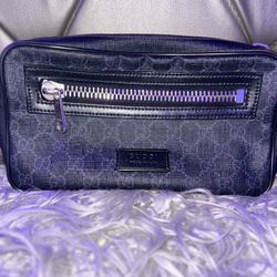 Authentic Gucci Supreme Crossbody Bag