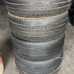 225-45-17  Used Kumho  Tire Set