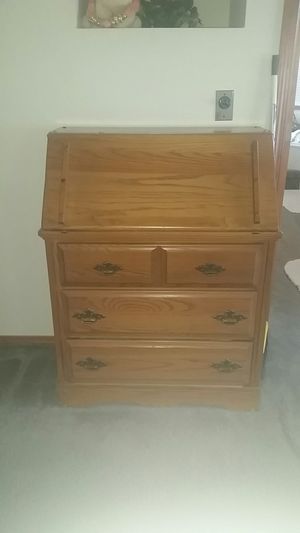 New And Used Desks For In Boise Id Offerup Oak Desk Or Dresser For In Boise Id