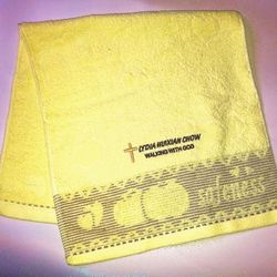 Apple Love Heart Fashion Soft  Cotton Embroidery Bath Towel 28 * 13 inchesI ( Yellow)