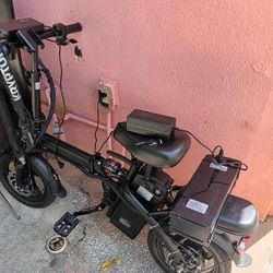 Electric Motor Scooter Extra Battery 2 Extra Chargers 