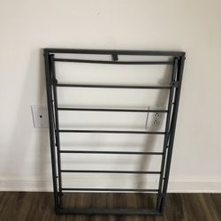 Clothes Drying Rack Wall Mountable $5
