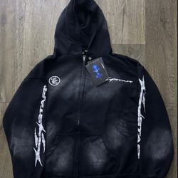 HellStar Zip Up Dm Before Buying 