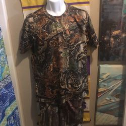 $20 Combo Shirt Small- Shorts Small