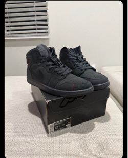 Jordan 1 Mids