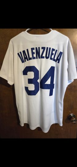 Men's Mitchell & Ness Los Angeles Dodgers 1981 Fernando Valenzuela White Authentic Jersey featuring the player's signature embroidery and the 1981 LA