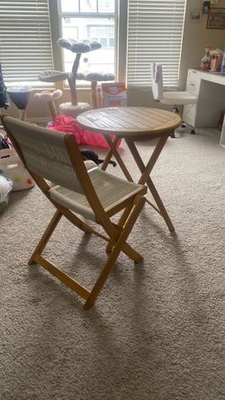 Wooden Folding Tray Table & Matching Folding Chair