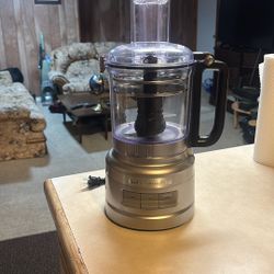 KitchenAid KFP0718CU - Procesador de alimentos de 7 tazas, contorno plateado