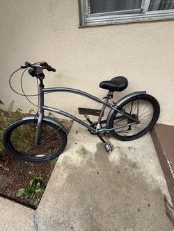 Bicicleta marca “ commute “