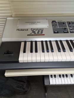 Roland Fantom x8