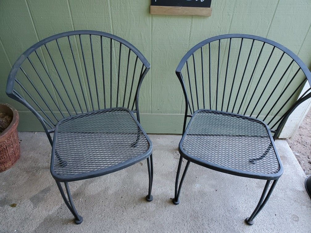Black Rod Iron 2 Chairs