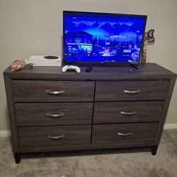 6 Drawer Dresser