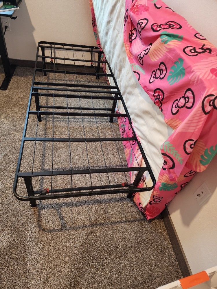Twin Size Mattress With Bed Frame