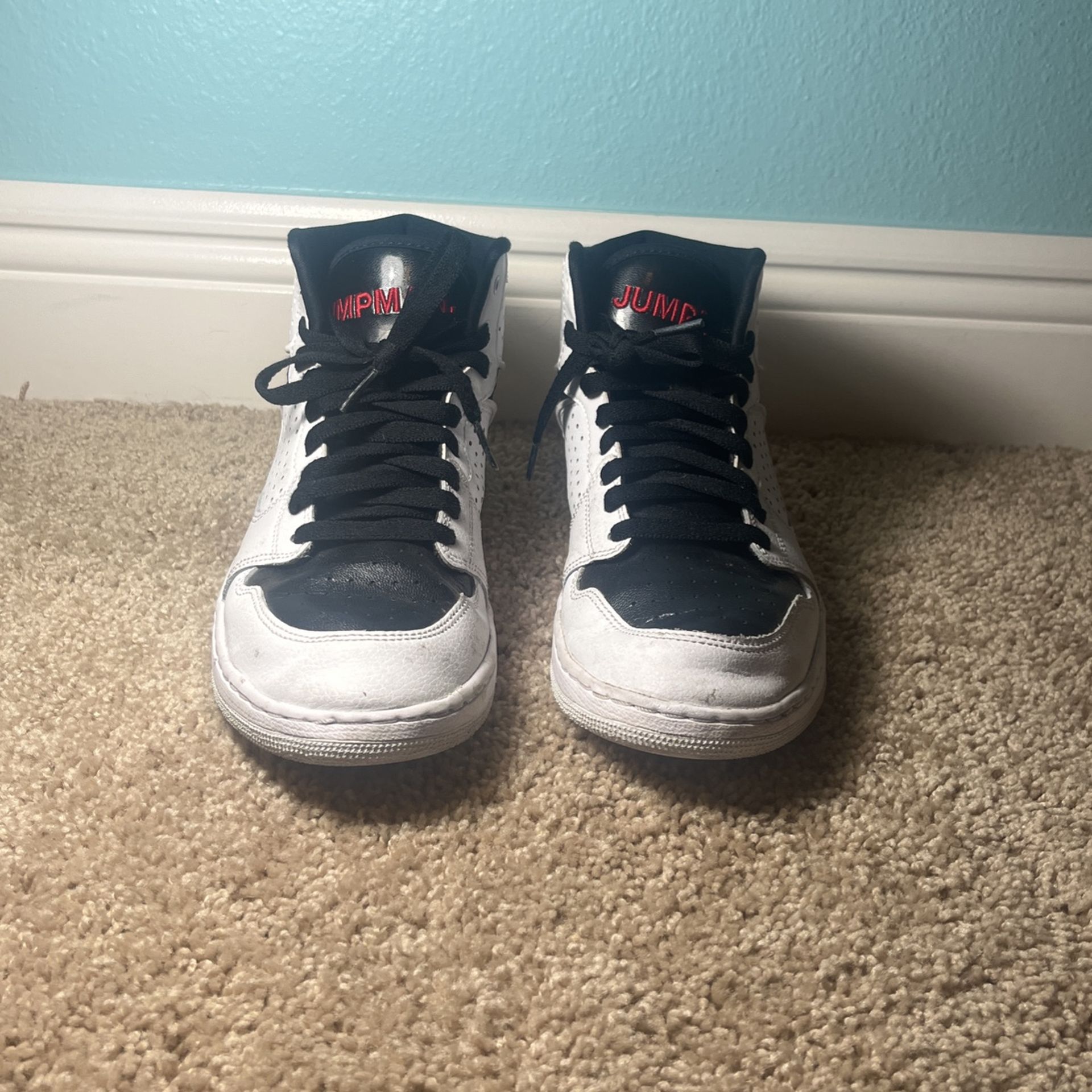 Jordan shoes size 8.5-US (i will clean shoes)