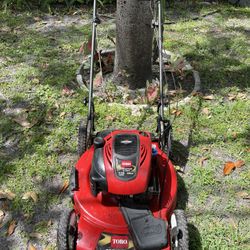 Self Propelled High Wheel Lawn Mower Toro Recycler 22” Cut With A 7.25 HP Engine 