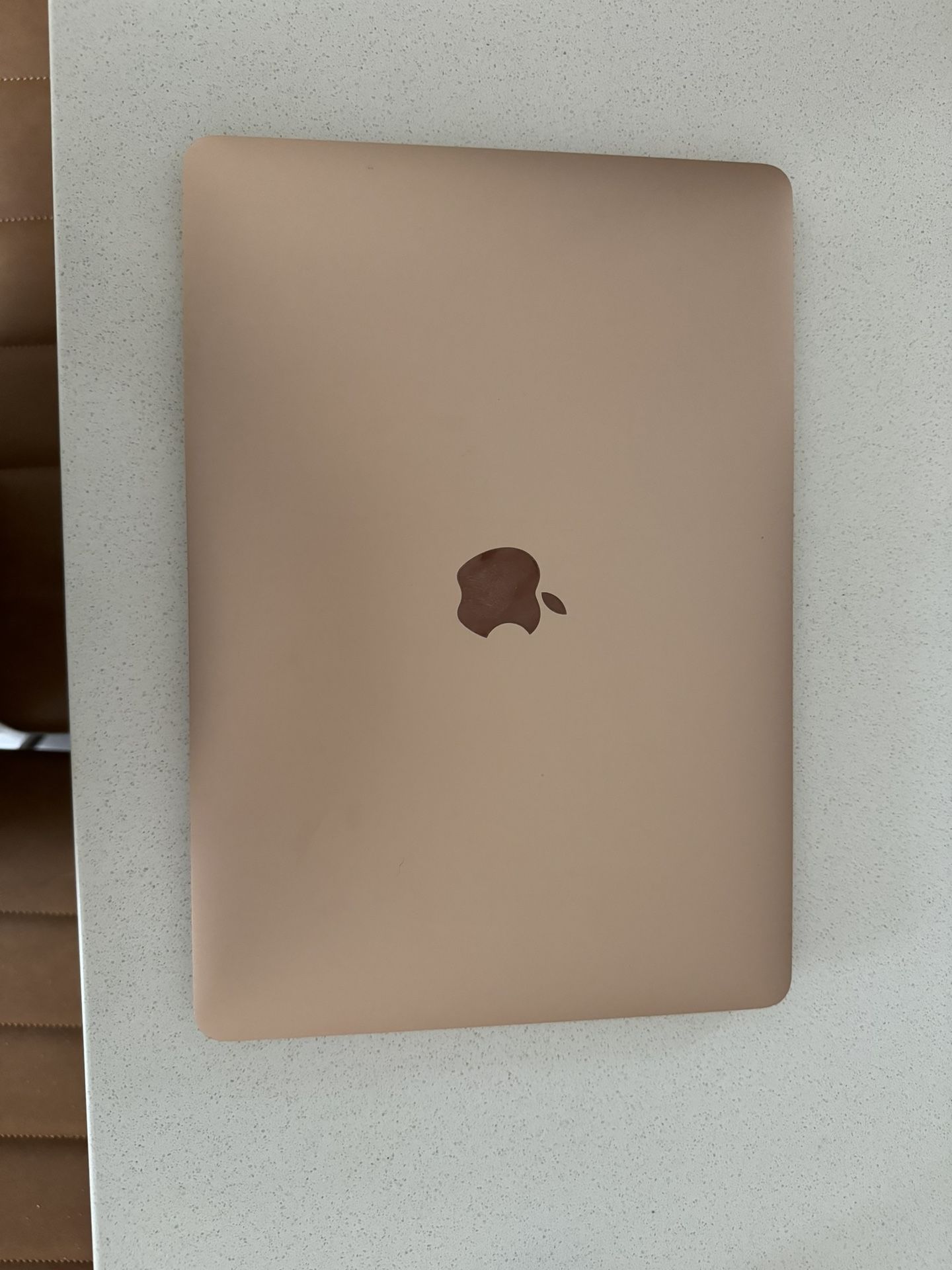 MacBook Air M1 2020 – Rose Gold, 13”, Like New