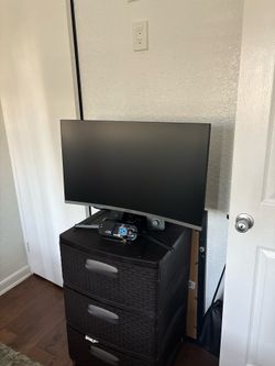 Samsung desktop 30’