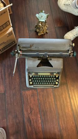 Smith Corona Type Writer 