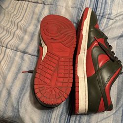 Red and blue dunks