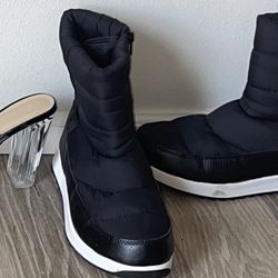 Women’s Size 8 Heels And Snow Boots
