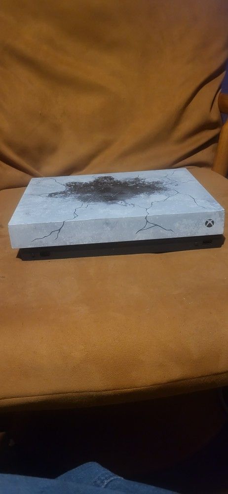 Xbox Series X Gears Of War Edition