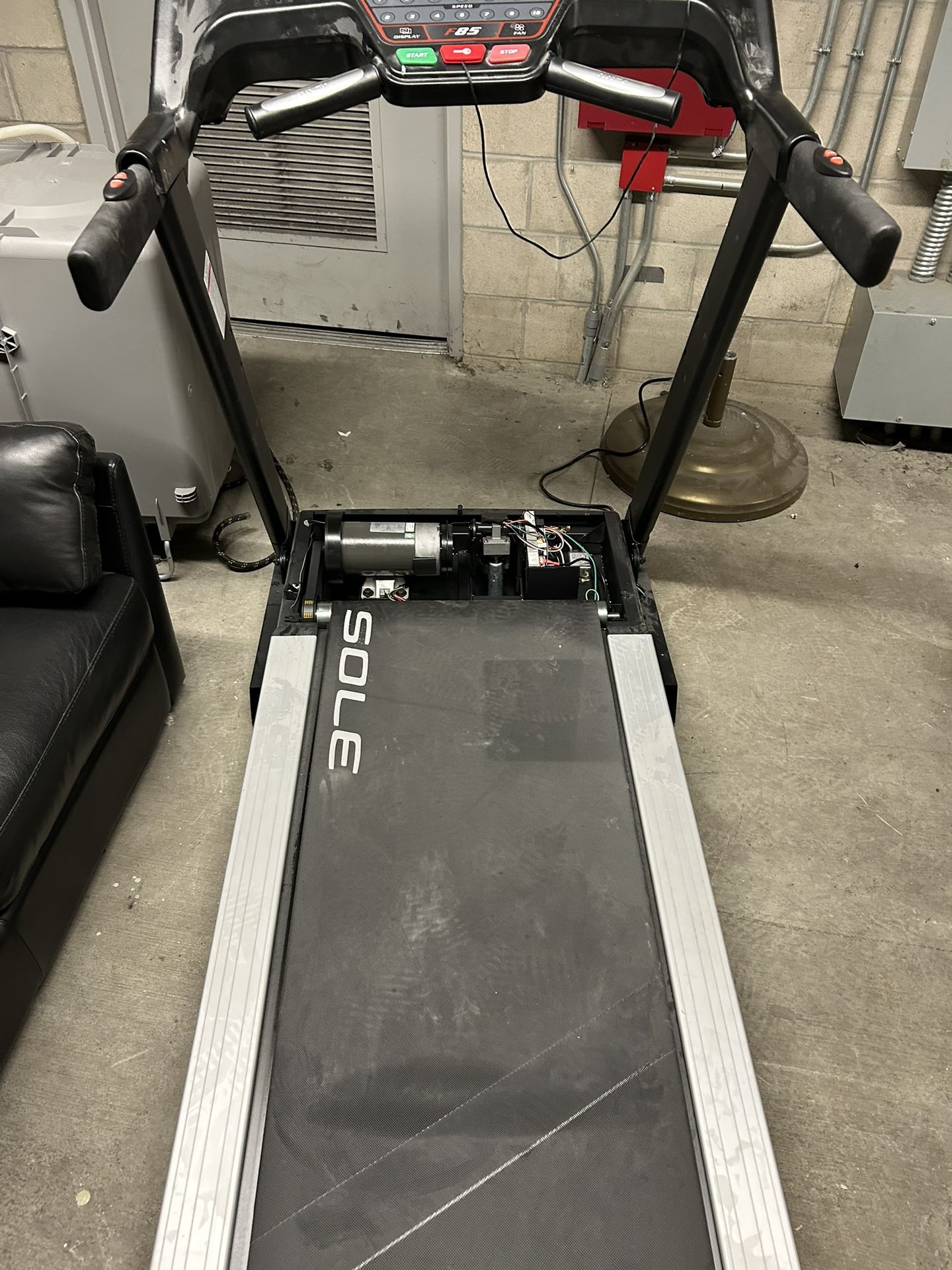 Tread Machine And Couch Lester Pull Out Couch 