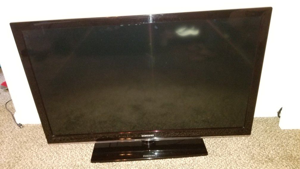 Samsung 46" LCD tv