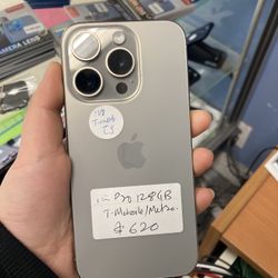 Apple IPhone 15 pro 128 gb (T-mobile And Metropcs) comes with store warranty 