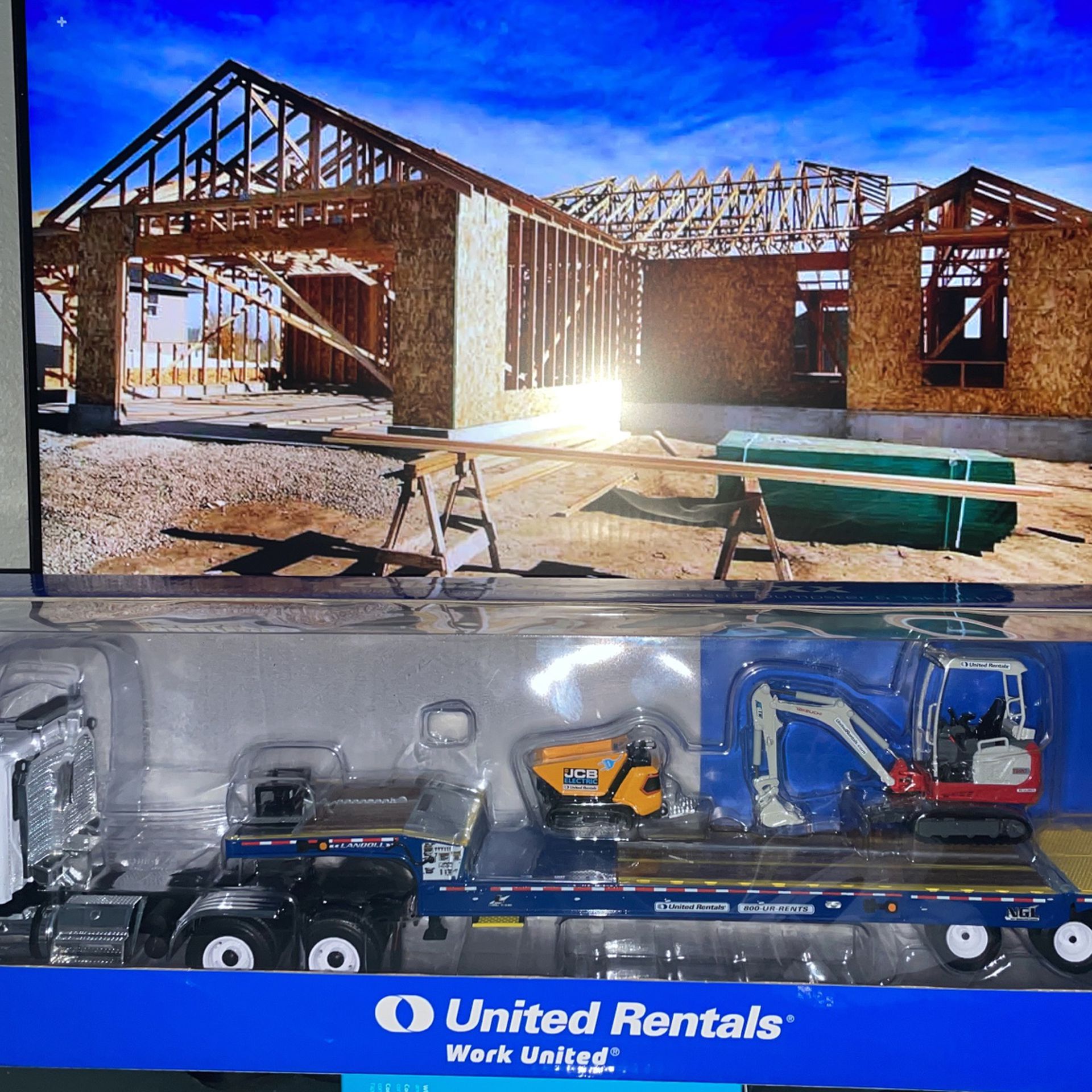 Construction Collectible / United Rental / Truck / Diorama 
