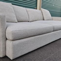 FREE DELIVERY!!!! Crate & Barrel "Lounge Deep" Sofa 93" + 2 pillows ($2.4K Retail ...60% Off)