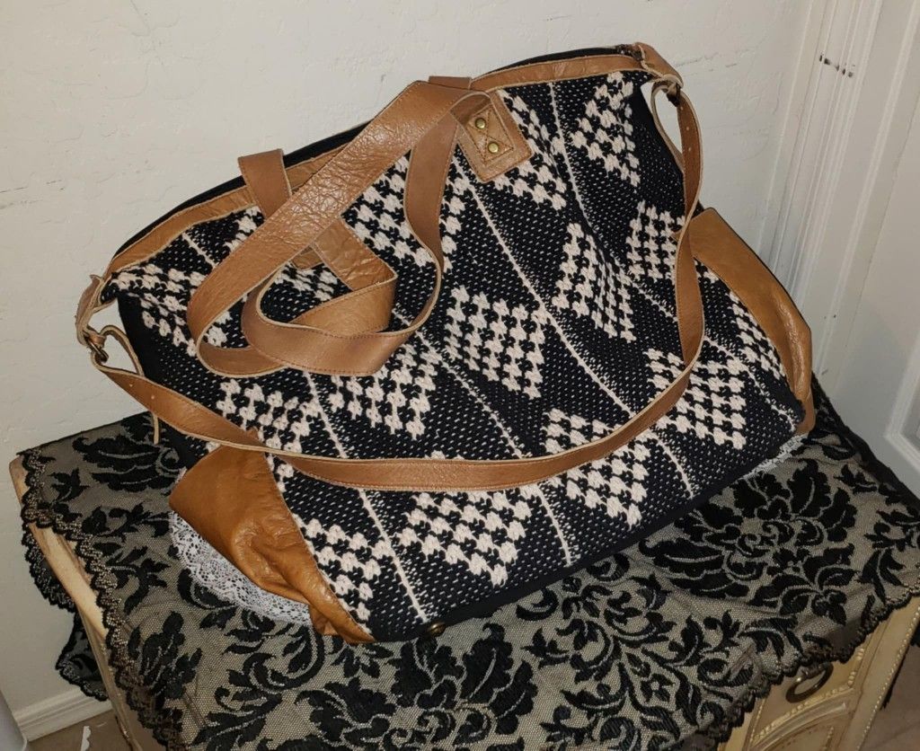 NEW WITH TAGS LEATHER THE STANLEY DAY TO DAY MISFIT STREET XL TOTE SATCHEL PURSE BACKPACK MESSENGER BAq