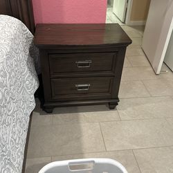 Nightstand 