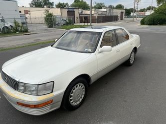 1990 Lexus LS 400