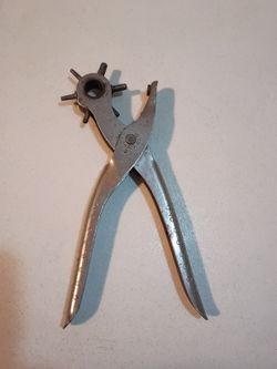 Craftsman Leather Punch Tool 