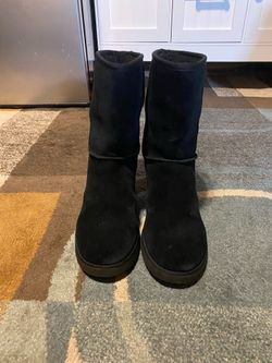 BLACK UGG WITH HEELS