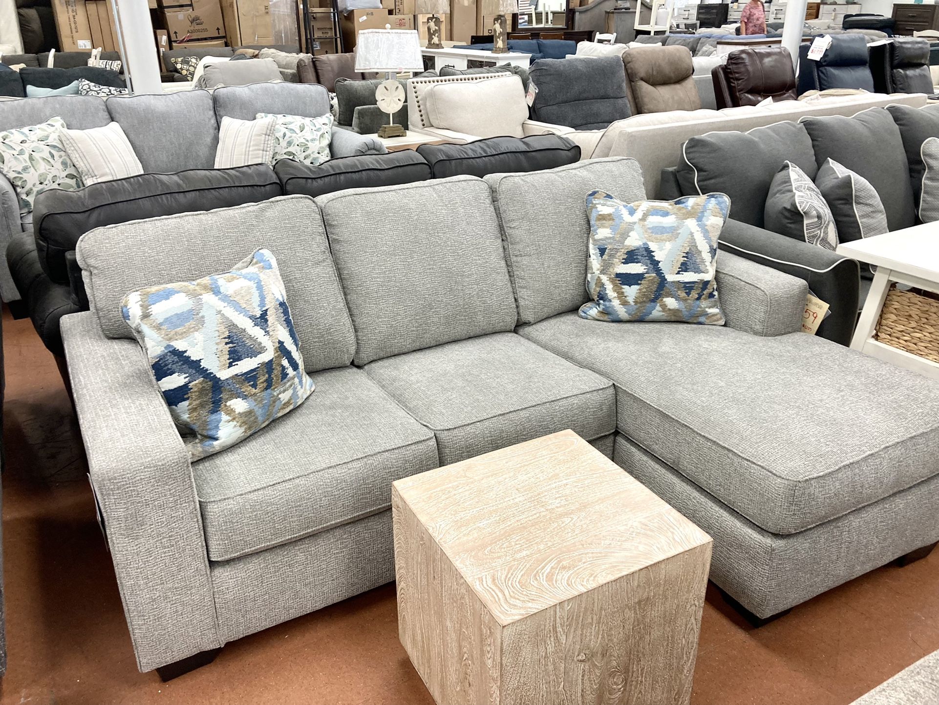 New 85” Sofa Chaise 🔥🔥 HOT BUY