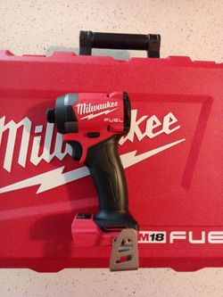 Milwaukee m18 fuel impact Hex