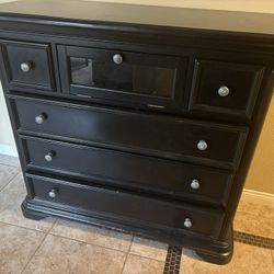 Modern Real Wood Dresser 