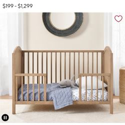Pottery Barn Austen Convertible Crib 