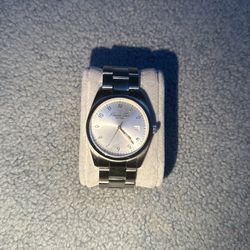 Kenneth Cole KC4776 Women’s New York Quarts Stainless Steel Silver Dial Watch