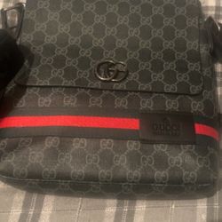 Gucci messenger Bag